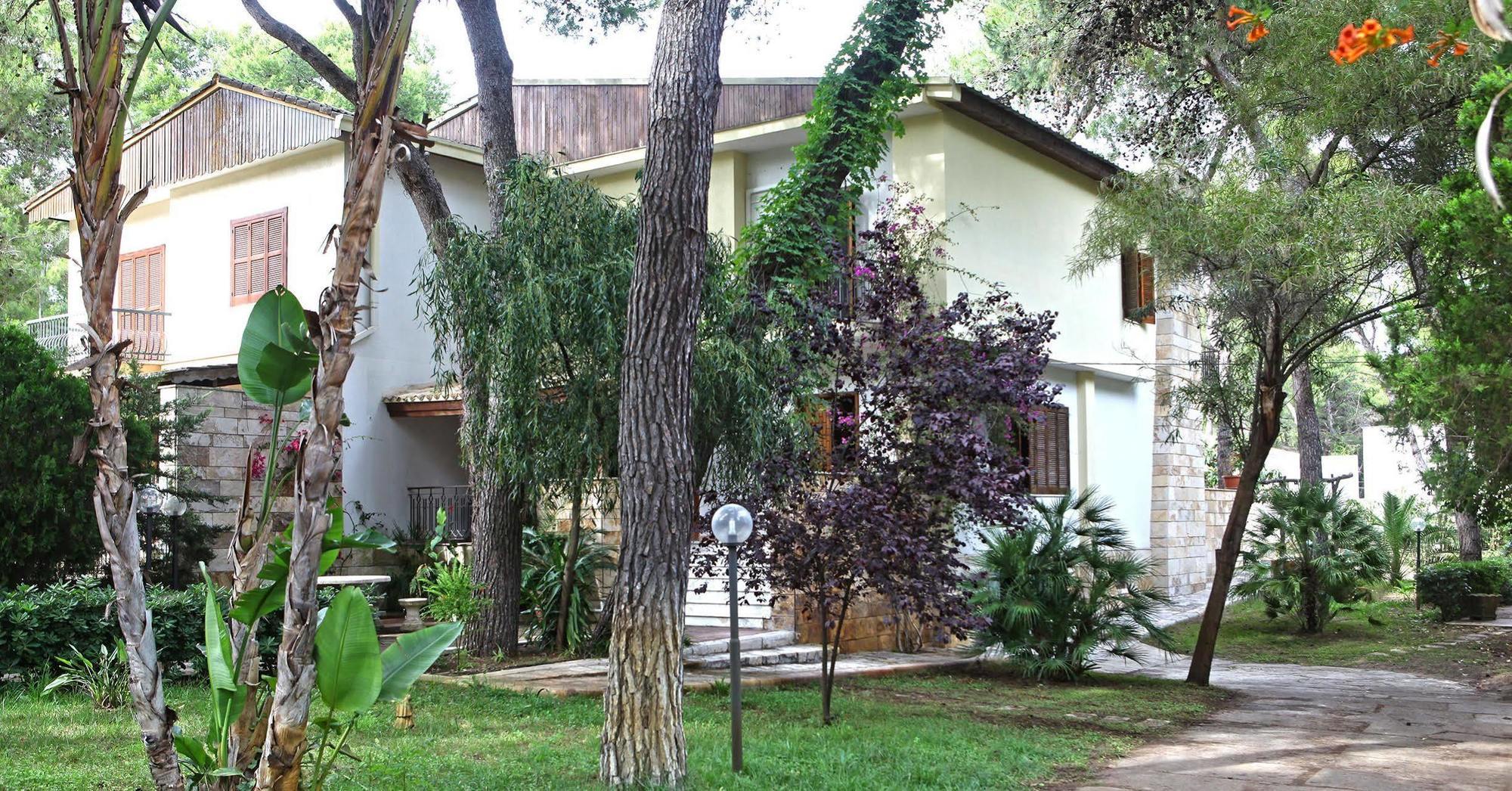 B&B Viale Dei Pini Castellaneta Marina Exteriér fotografie