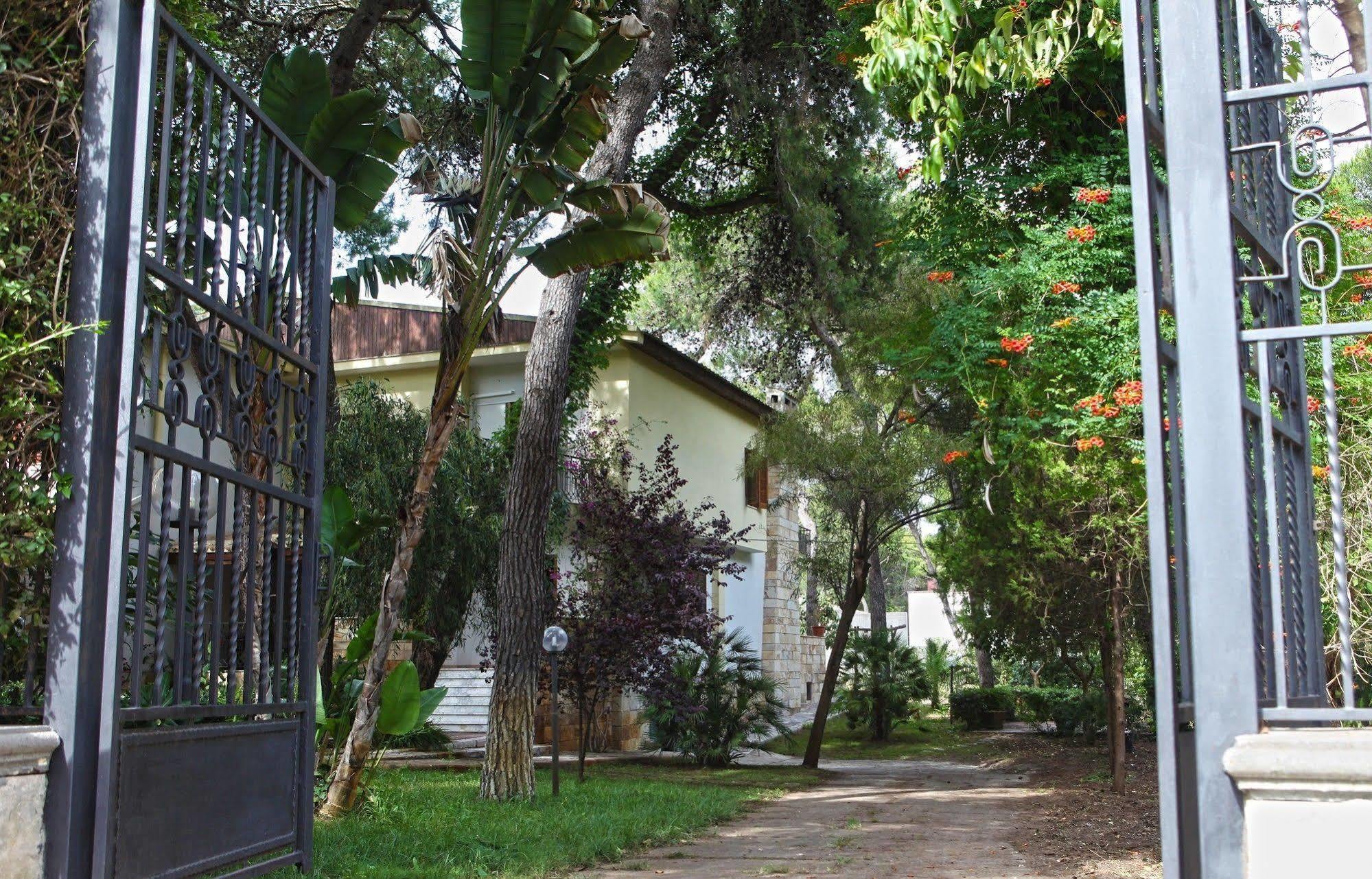 B&B Viale Dei Pini Castellaneta Marina Exteriér fotografie